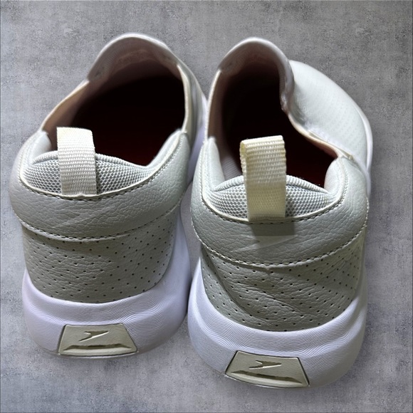 Men's Speedo White Slip-On Water Shoes Size 8 - Picture 3 of 7